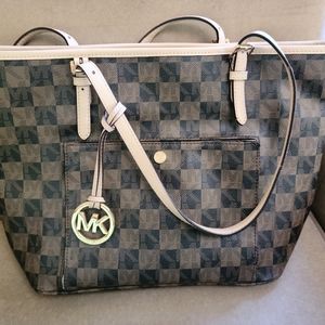 Michael Kors Tote